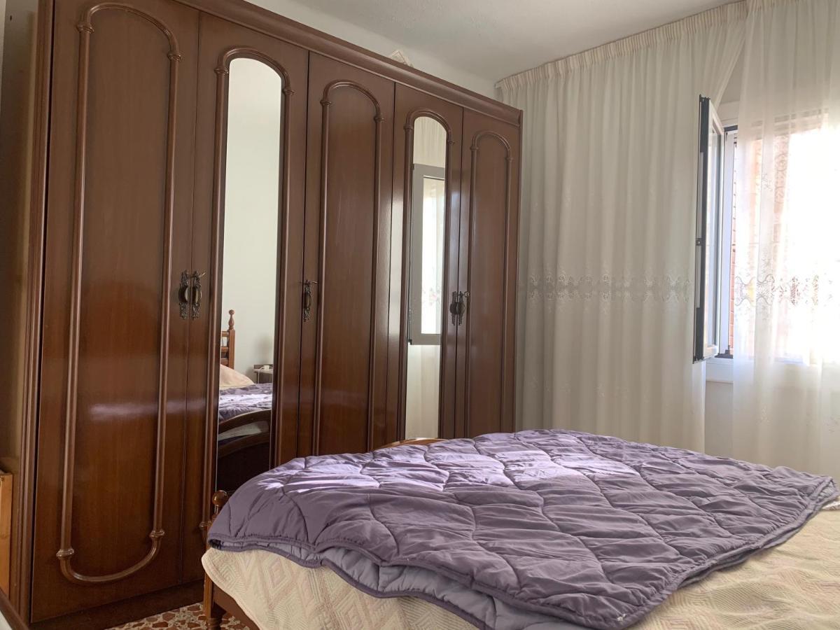 Apartments Plaza De Las Escuelas Аликанте Екстериор снимка